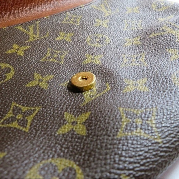 LOUIS VUITTON Musette Tango Monogram Canvas - Picture 7 of 9